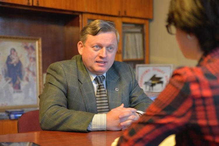 Директор Волинської філармонії Сергій Єфіменко суд штраф дружина