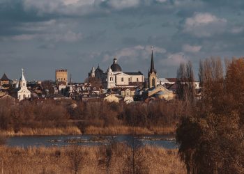 вигляд на старе місто Луцьк