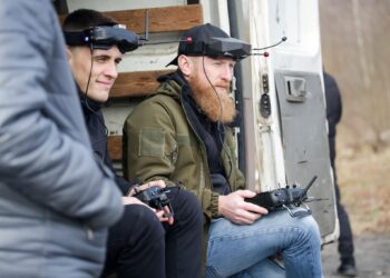 У Луцьку відкрили школу операторів дронів. Фото з Facebook інструктора Олександра Смолярчука