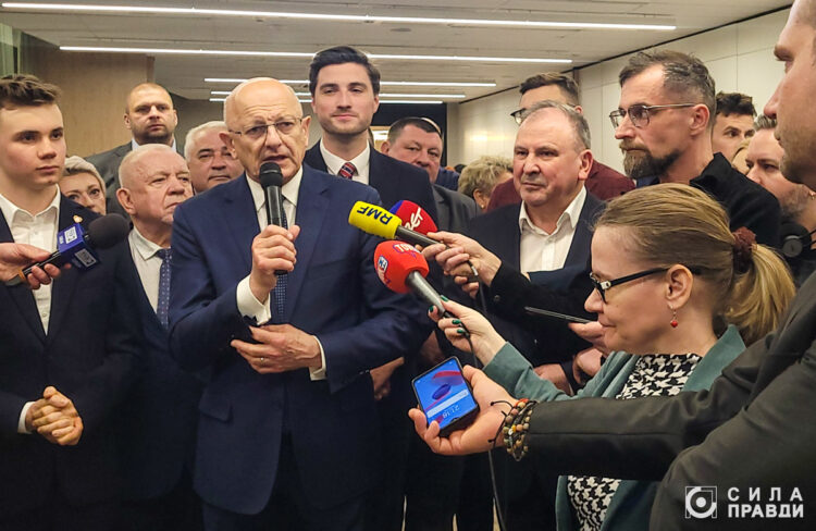 Багаторічний президент Любліна Кшиштоф Жук надає коментарі пресі