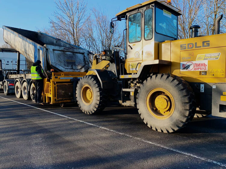 Ремонт дороги Волиньдорбуд
