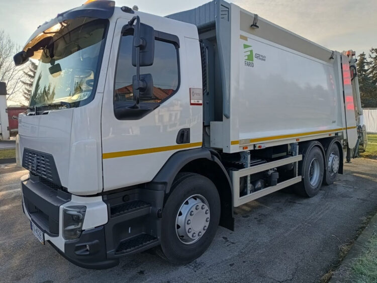 сміттєвоз Renault D Wide