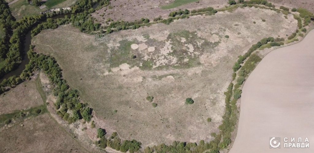 Поле, де прикордонникам роздали земельні ділянки