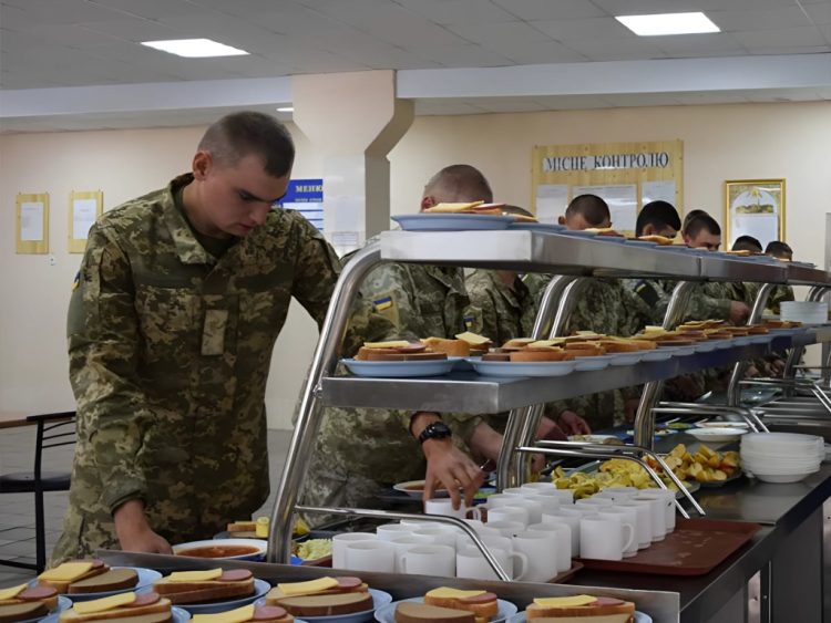 Харчування військових