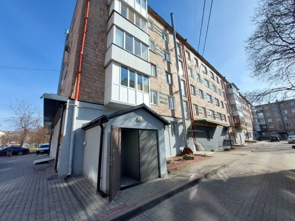 https://prozorro.sale. «Волиньфармімпекс» придбала будівлю підвалу на вул. Захисників України в Луцьку