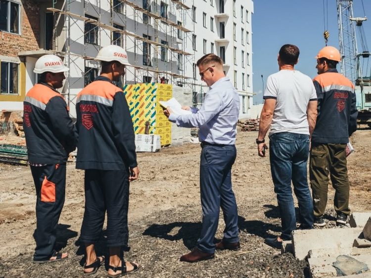 Сімейна фортеця Свая Олександр Князєв