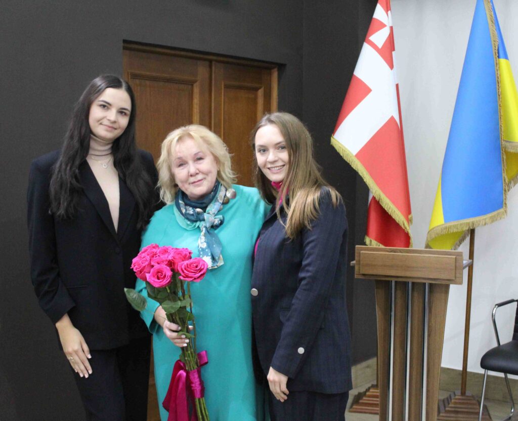 Колишня суддя Луцького міськрайонного суду Лолітта Івасюта (вихід на пенсію)