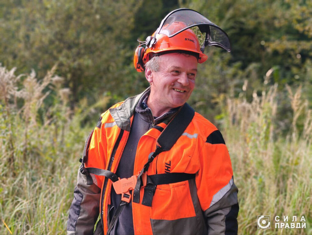 Михайло, робітник найнятий Надією Кушнір