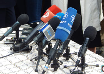 мікрофон ЗМІ, преса, засоби масової інформації, журналістика (2)